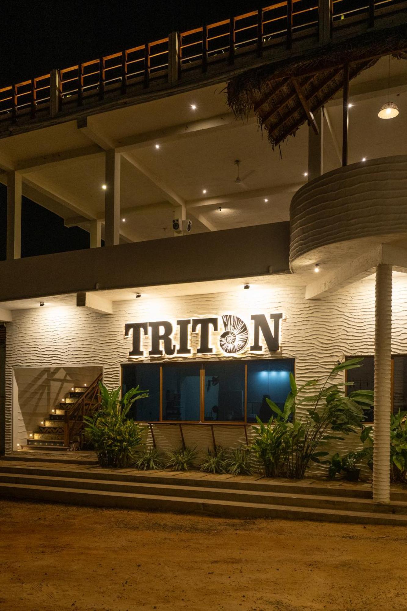 ホテル Triton Dondra エクステリア 写真